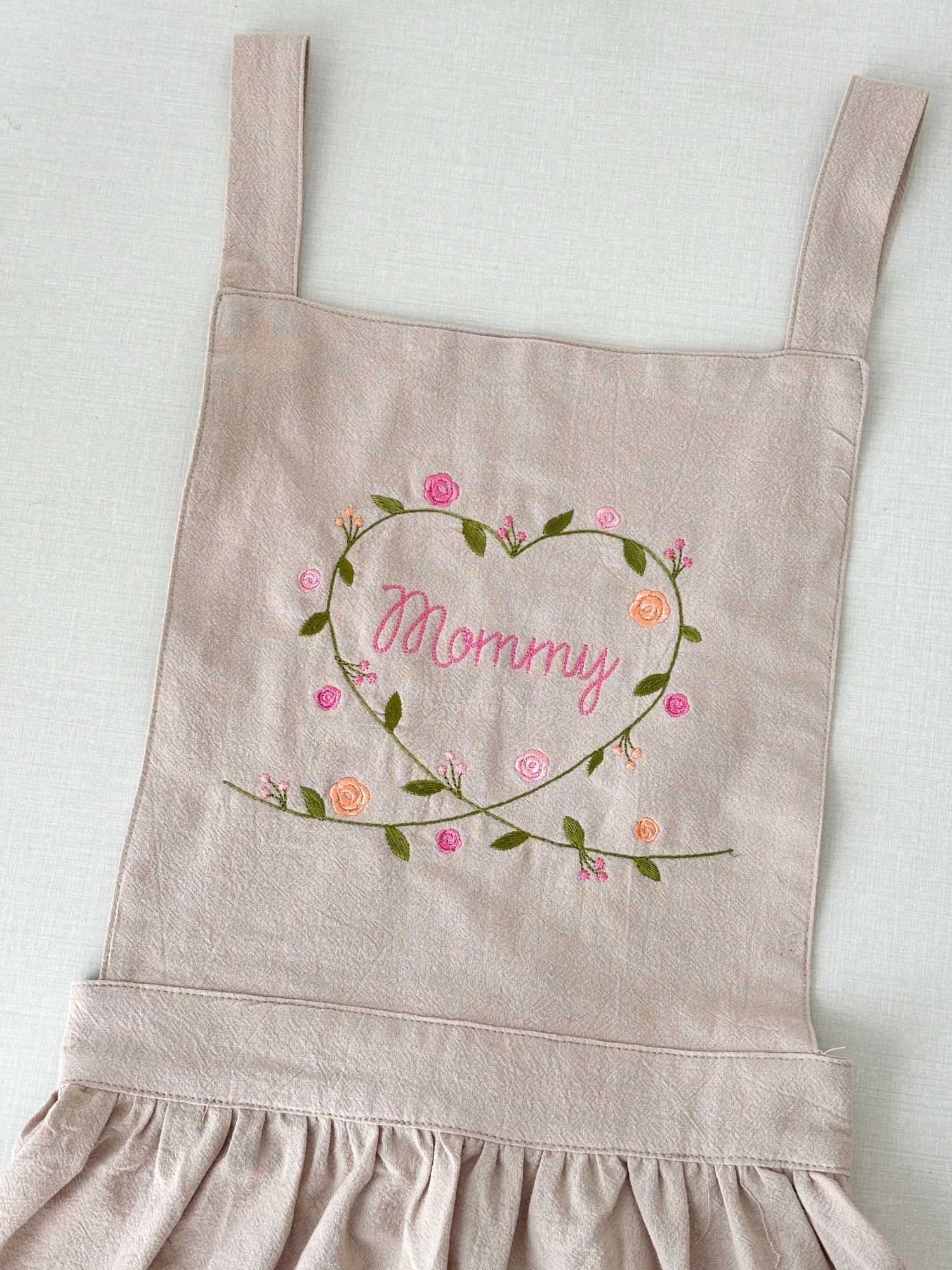 Apron - Flower Heart - Customizable