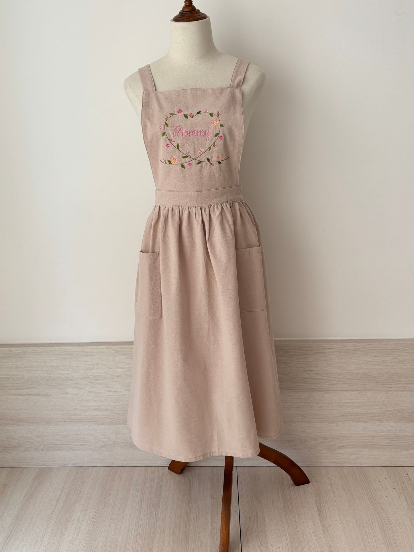 Apron - Flower Heart - Customizable
