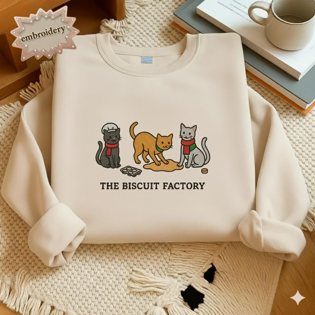 Retro Breckenridge Mountain Sweatshirt, Colorado Embroidery Crewneck, Cozy Ski Trip Gift for Her Him